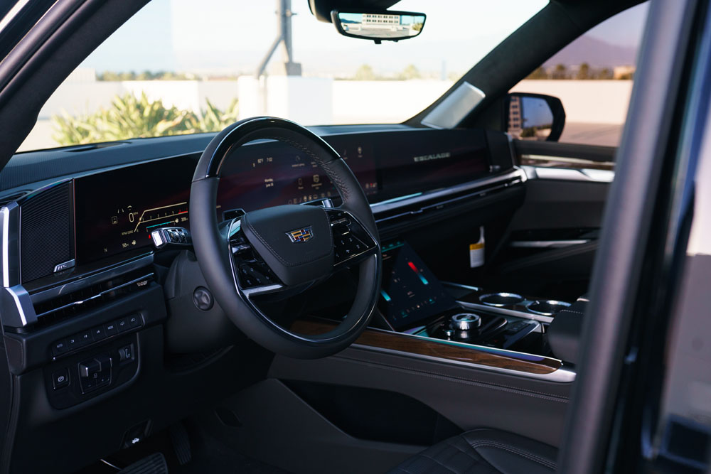 black_2025_escalade-14