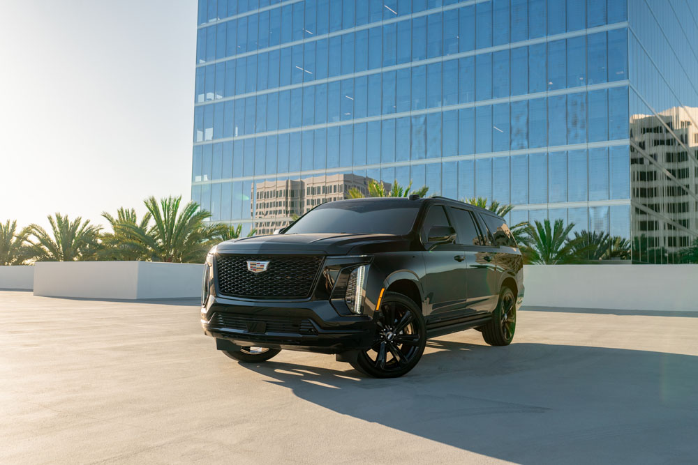 black_2025_escalade-2