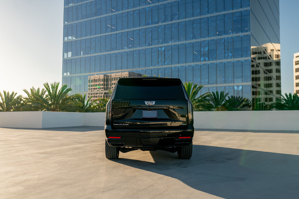 black_2025_escalade-4