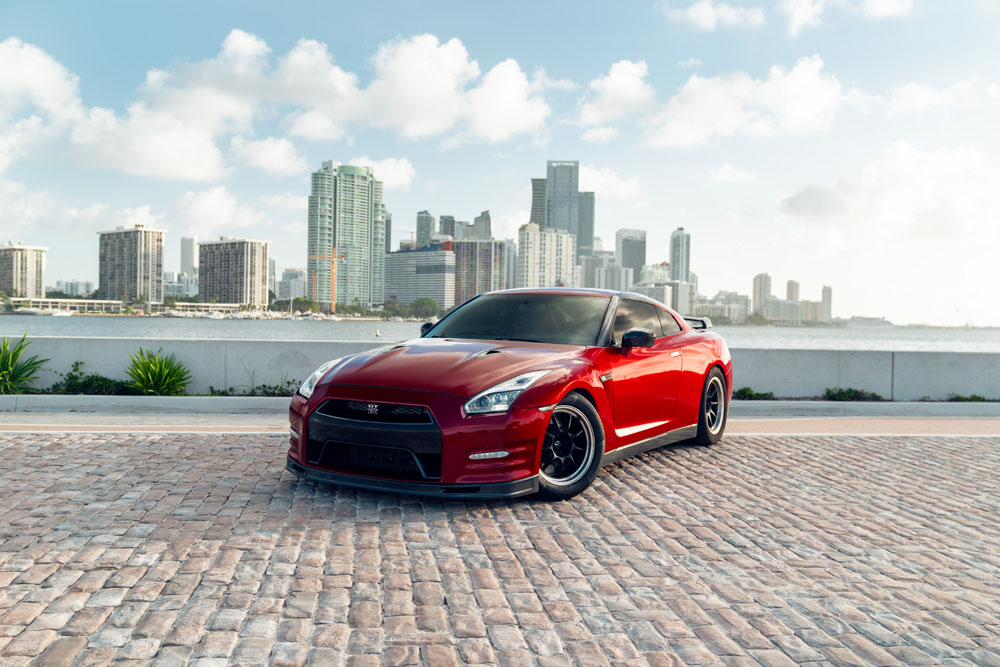 Nissan GTR R35 Red - Zooz Group