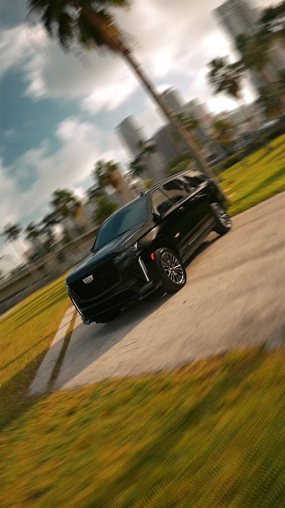 CADILAC ESCALADE V (NO LOGO)