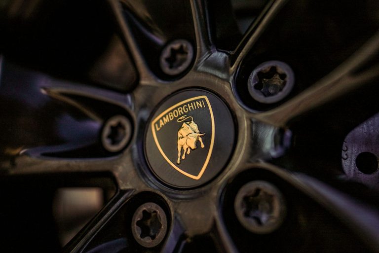 Red-Lamborghini-Huracan-Rental-Miami-11