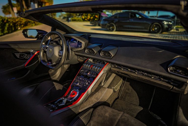Red-Lamborghini-Huracan-Rental-Miami-18