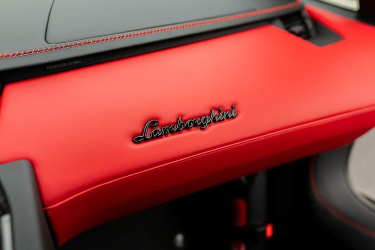 Aventador SVJ-15