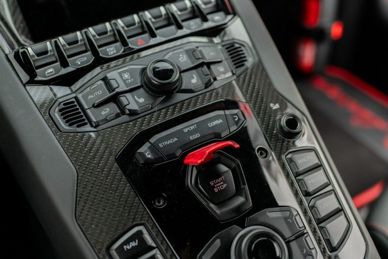 Aventador SVJ-18