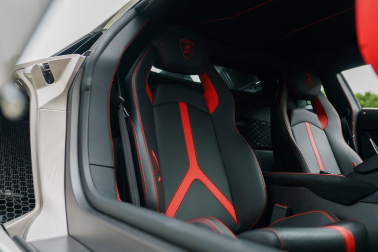Aventador SVJ-26
