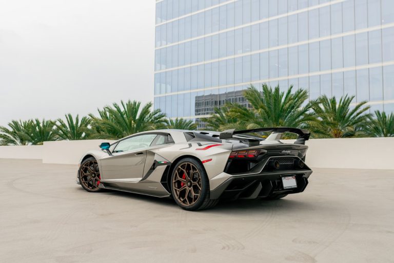Aventador SVJ-6