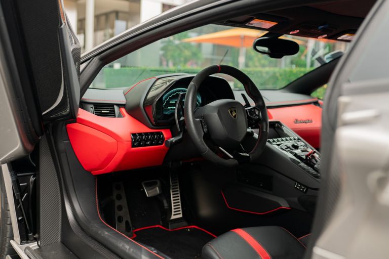 Aventador SVJ-9