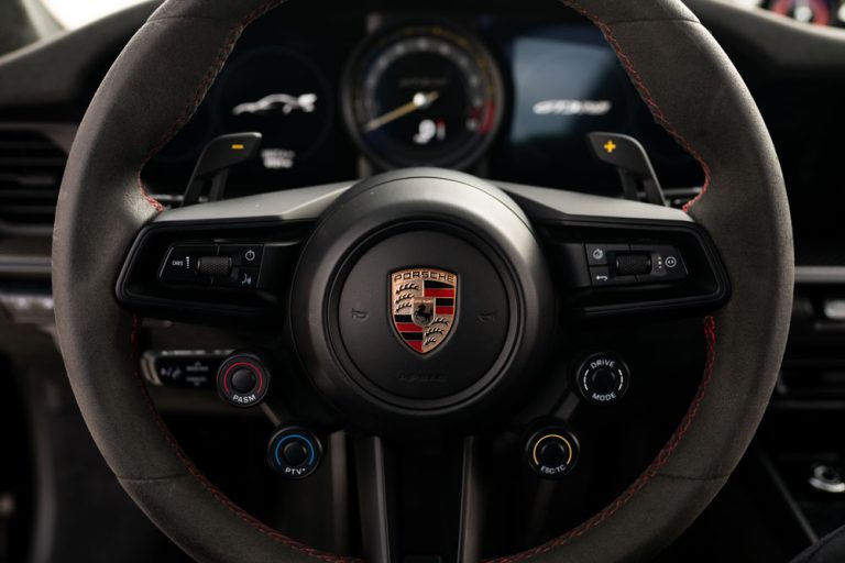 Black 992 GT3RS-11