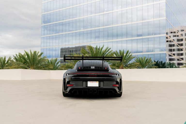 Black 992 GT3RS-4