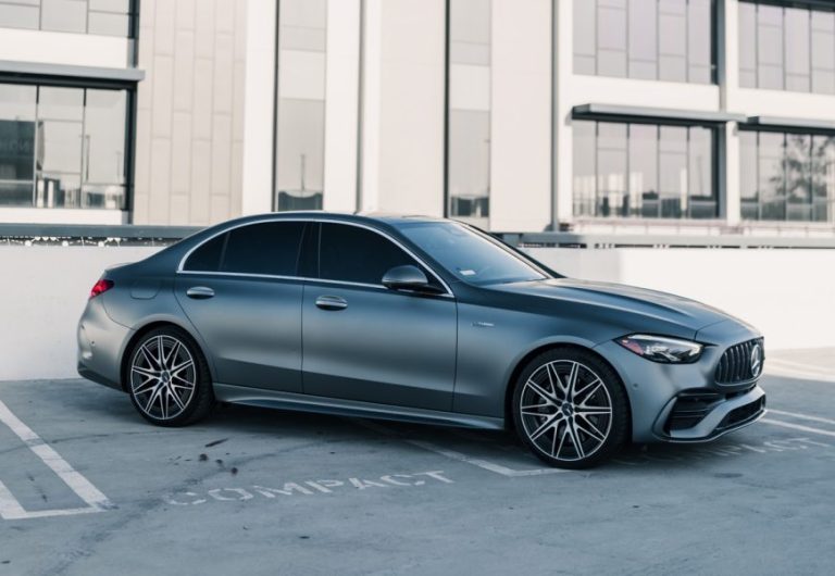 Mercedes-Benz-AMG-C43-1
