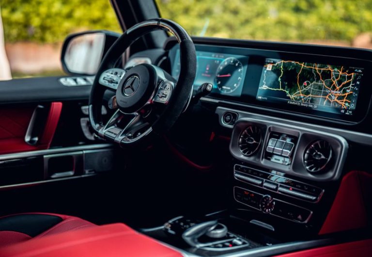Mercedes-Benz-AMG-G63-3