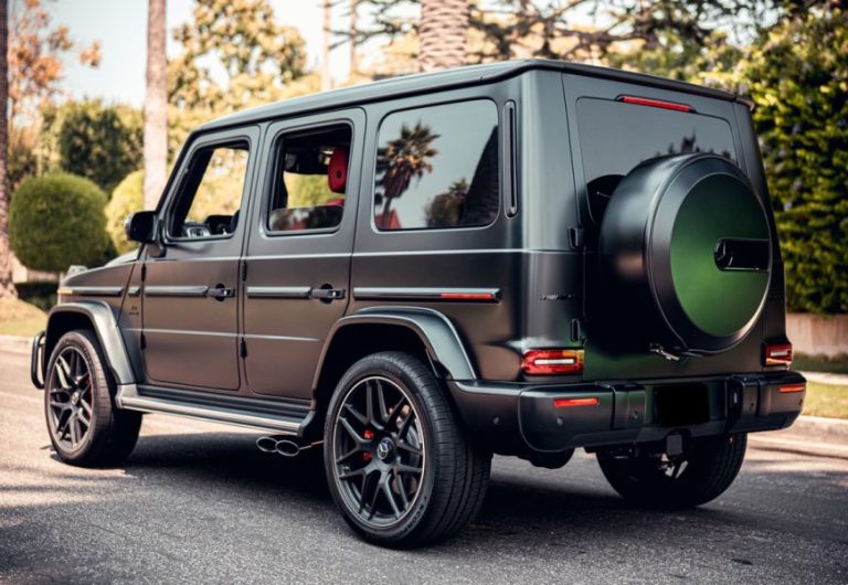 Mercedes-Benz-AMG-G63-4
