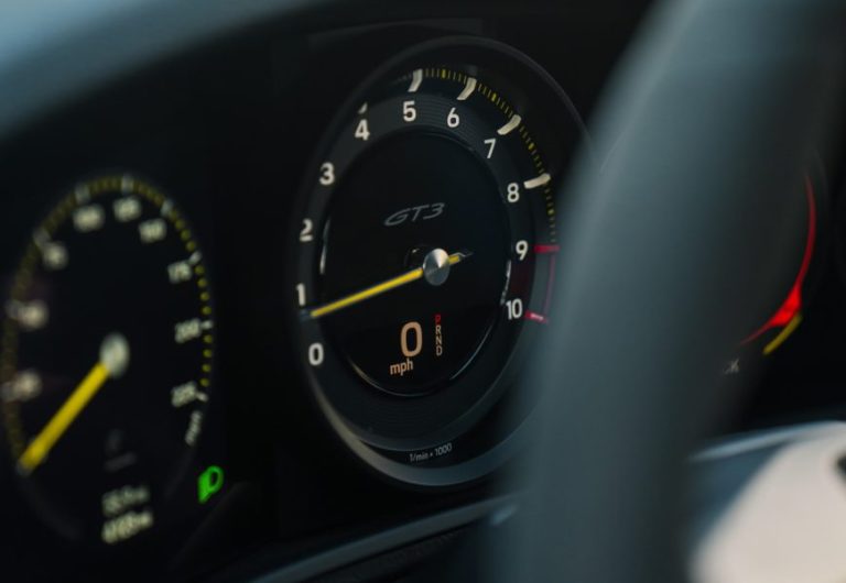Porsche-992-GT3-4