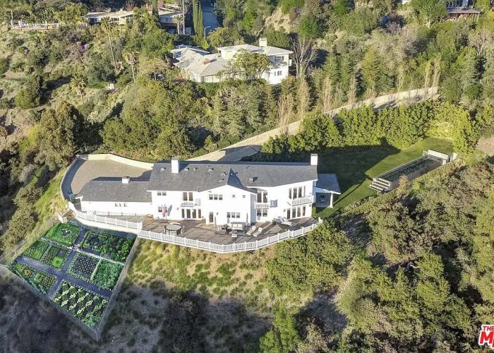 Bel-Air-Hideaway-featured