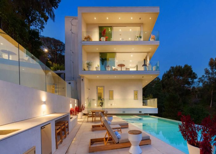 Beverly-Grove-featured