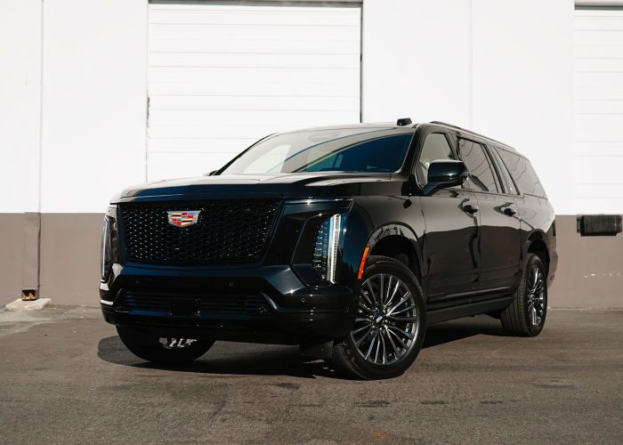 Cadillac-Escalade-ESV-2025