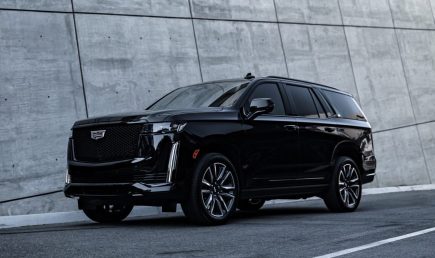 Cadillac-Escalade-Sport-Platinum-3
