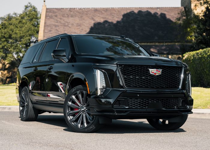 Escalade-V-Black-FT