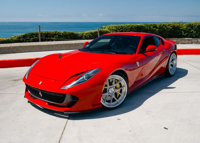 Ferrari-812-Superfast-Red-2020
