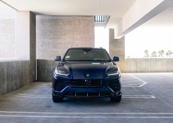 Lamborghini-Urus-Blue
