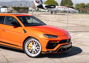 Lamborghini-Urus-Orange