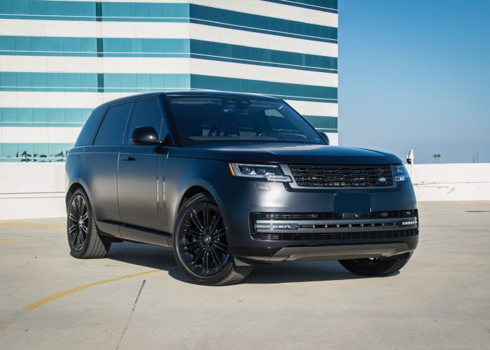 Land-Rover-Range-Rover-Matte-Black-2023