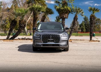 Lincoln-Corsair-Gray