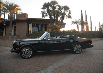 Rolls-Royce-Corniche-Convertible-Black-1989