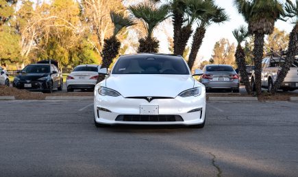 Tesla-Model-S-Plaid-White