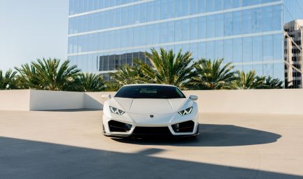 White Huracan lp580-1