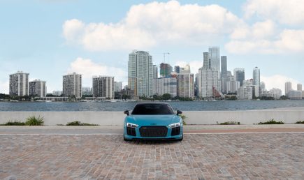 audi-r8-blue-featured