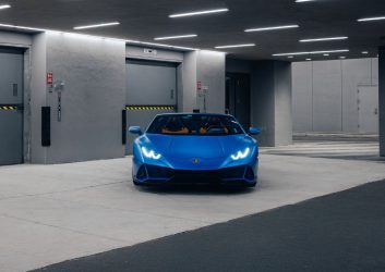 lambo-spider-blue-mia - 1